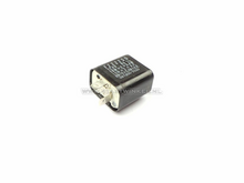 Flasher relay 12 volt 8 or 10 watt lights, original Honda